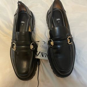 Zara black loafers for women. Size 39, US Size:8.